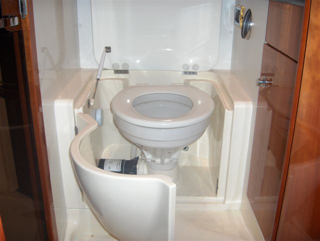 Vacuum Toilet